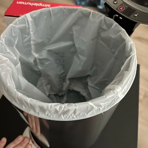 Simplehuman Silver Steel Pedal Bin - 4.5L - Picture 5 of 6